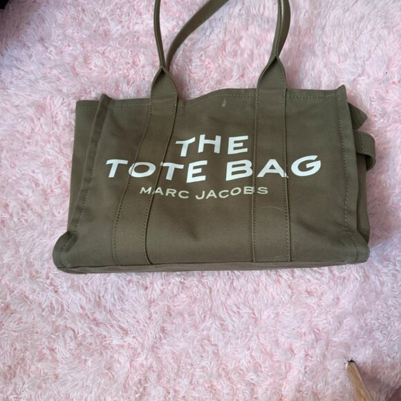 Marc Jacobs Tote Bag - Picture 2 of 4